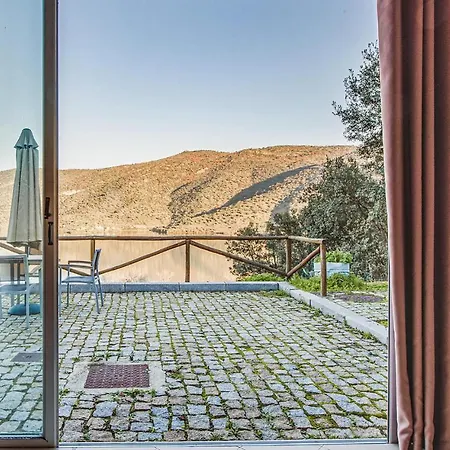 Nice Apartment In Freixo De Espada C Appartamento